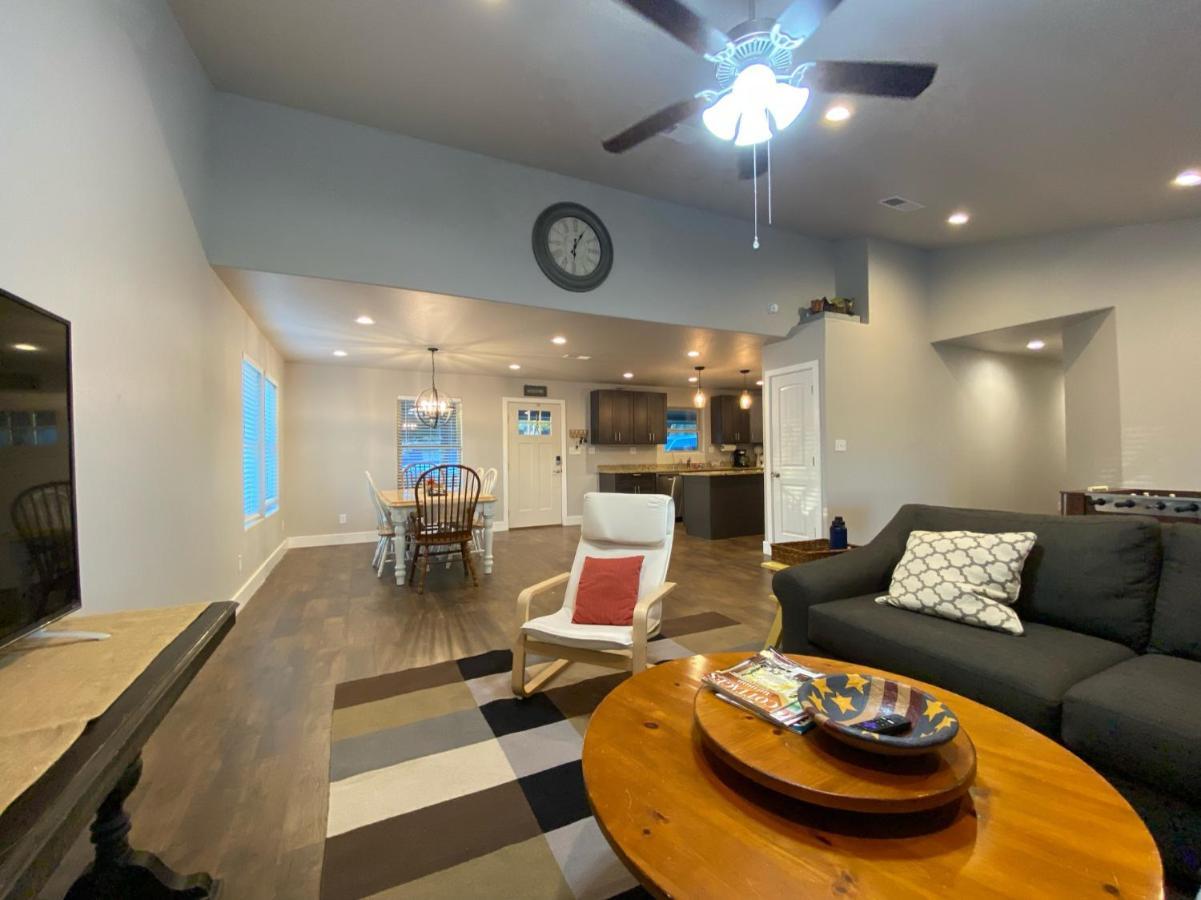 Texas Hill Country Ranch House - Great Views - Near Hidden Falls Park Smithwick Exterior photo