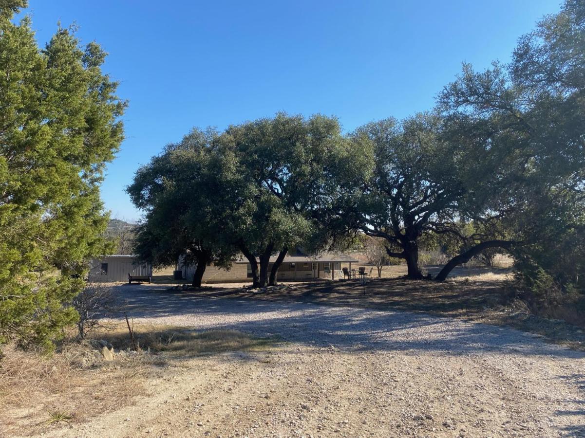 Texas Hill Country Ranch House - Great Views - Near Hidden Falls Park Smithwick Exterior photo