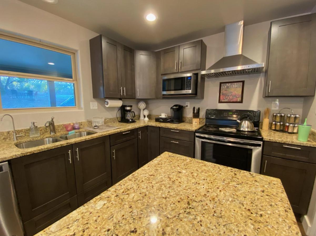 Texas Hill Country Ranch House - Great Views - Near Hidden Falls Park Smithwick Exterior photo